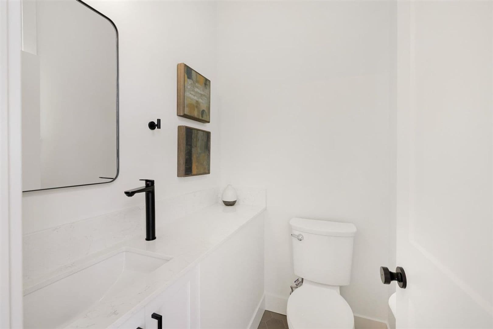 Portland Apartment: 2915A-2989B NW Wilson St.