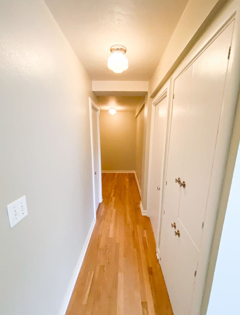 Portland Apartment: 2199 NW Everett St