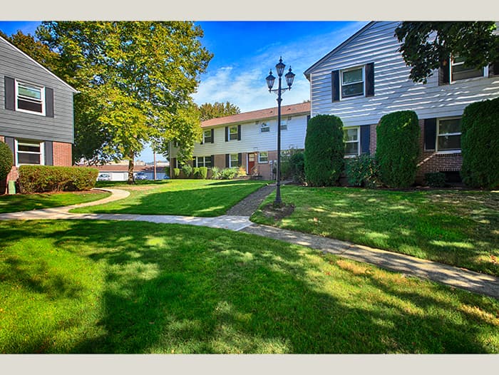 Portland Apartment: 10233 SW Eastridge St