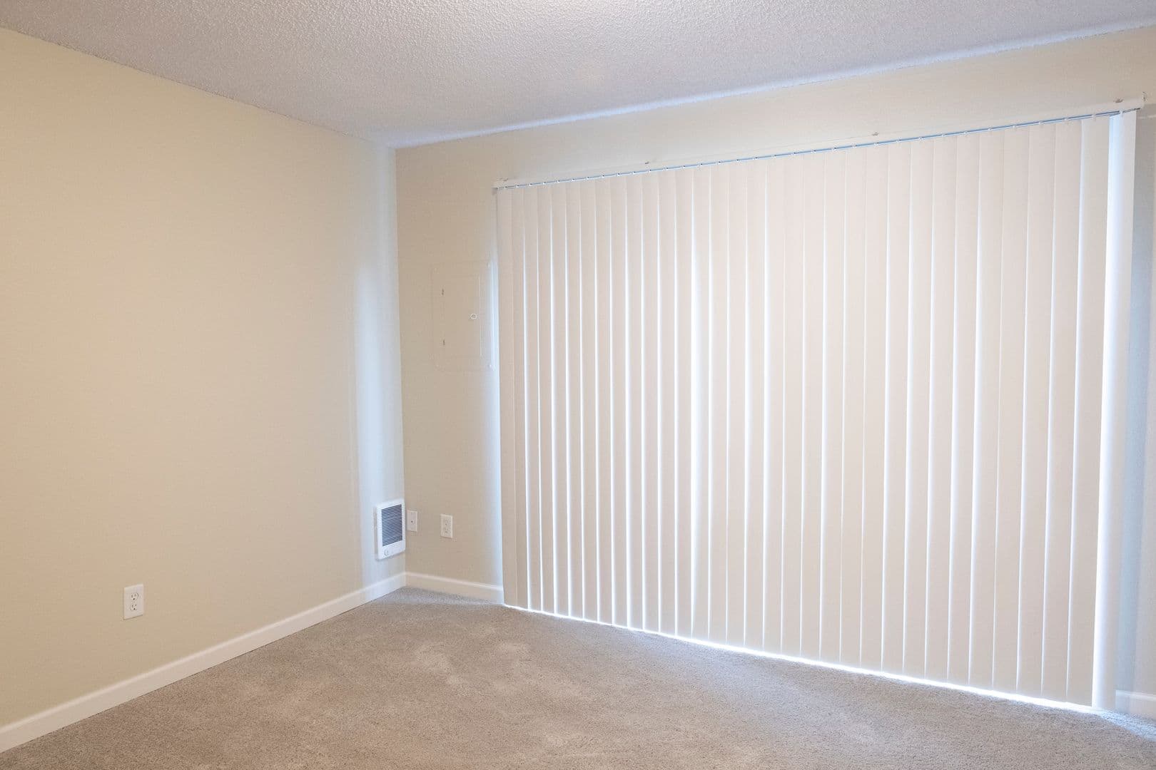 Portland Apartment: 1944 NE Schuyler