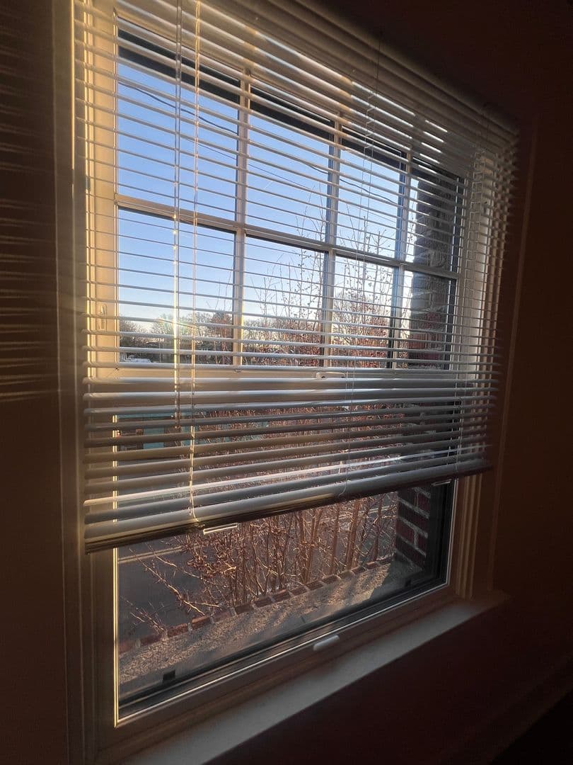 Portland Apartment: 1430 SE 14th Ave