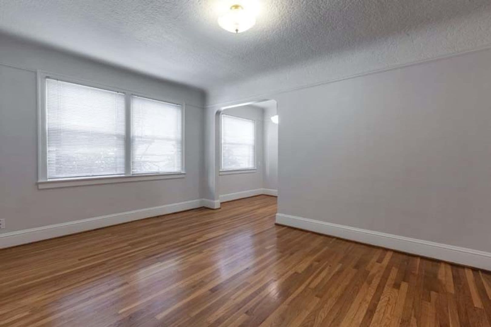 Portland Apartment: 1963 NW Irving St