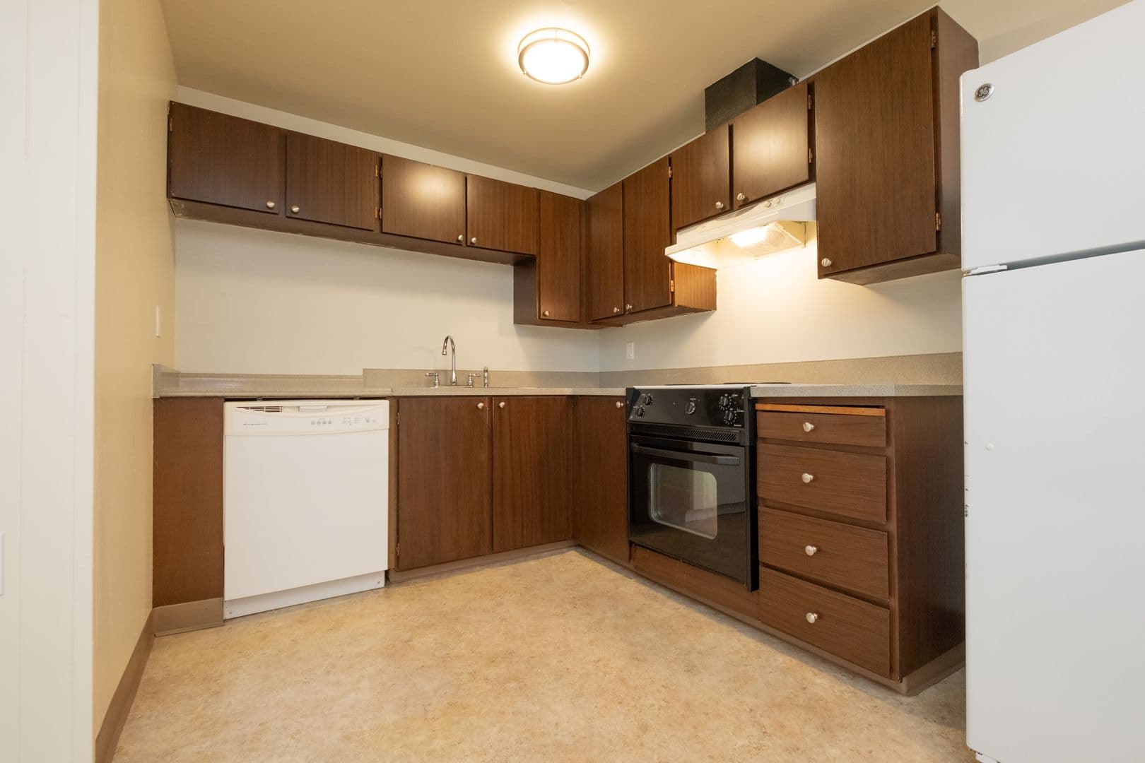 Portland Apartment: 13625 SE Stark St.