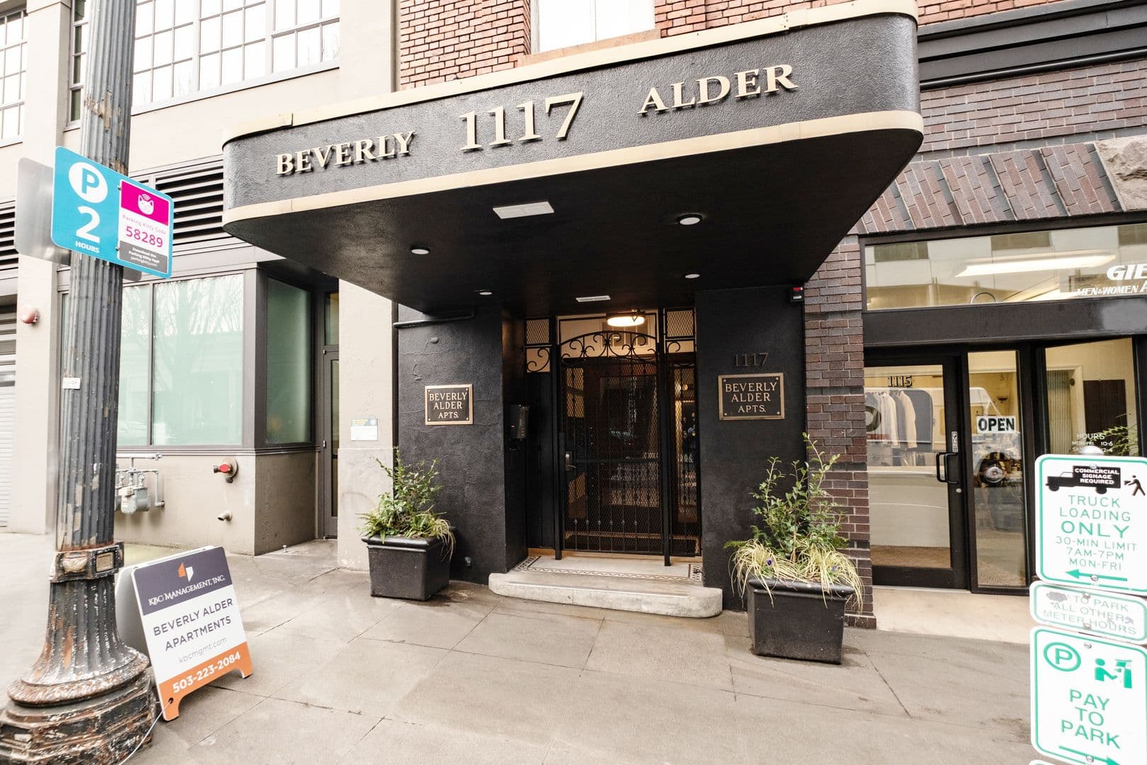 Portland Apartment: 1117 SW Alder St.