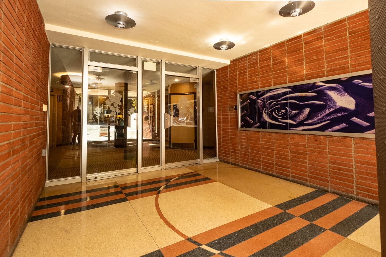 Portland Apartment: 2199 NW Everett St