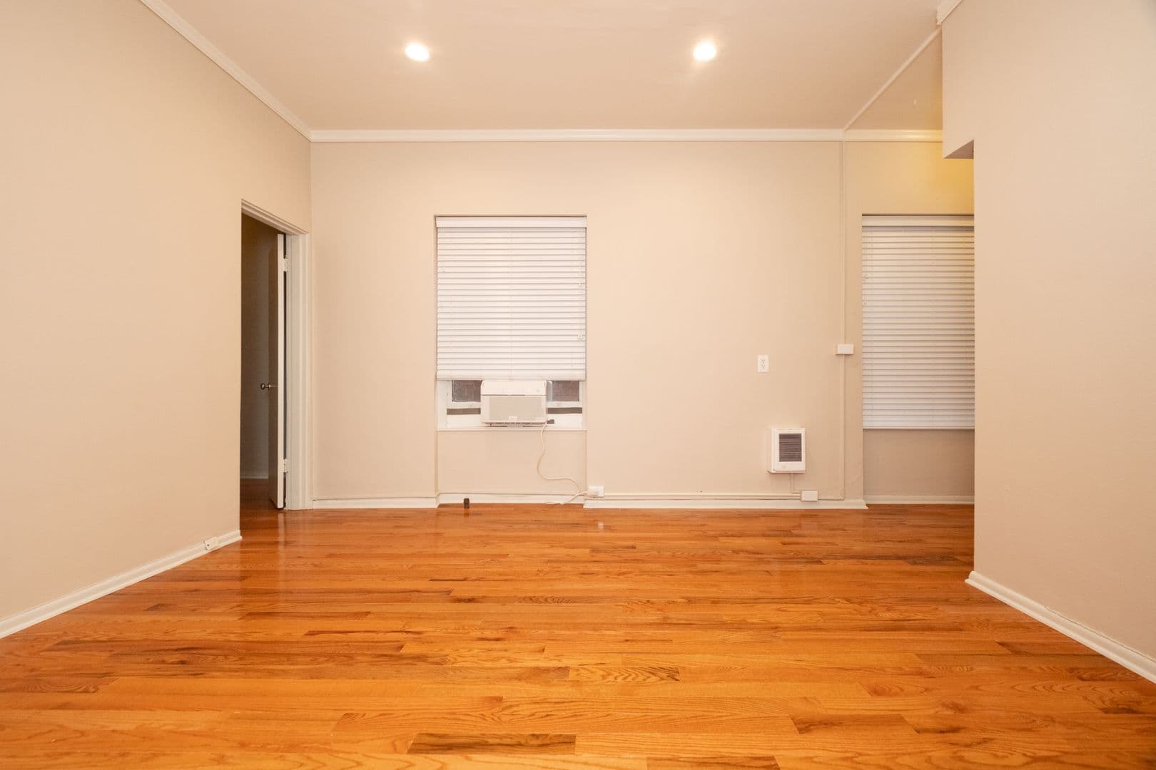 Portland Apartment: 1117 SW Alder St.