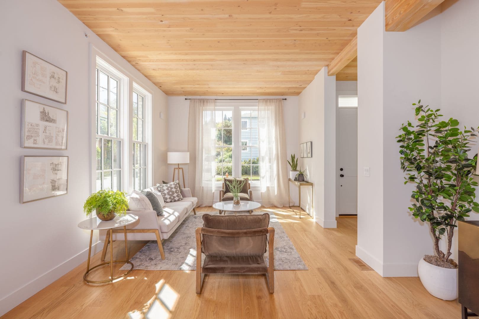 Portland Apartment: 2915A-2989B NW Wilson St.