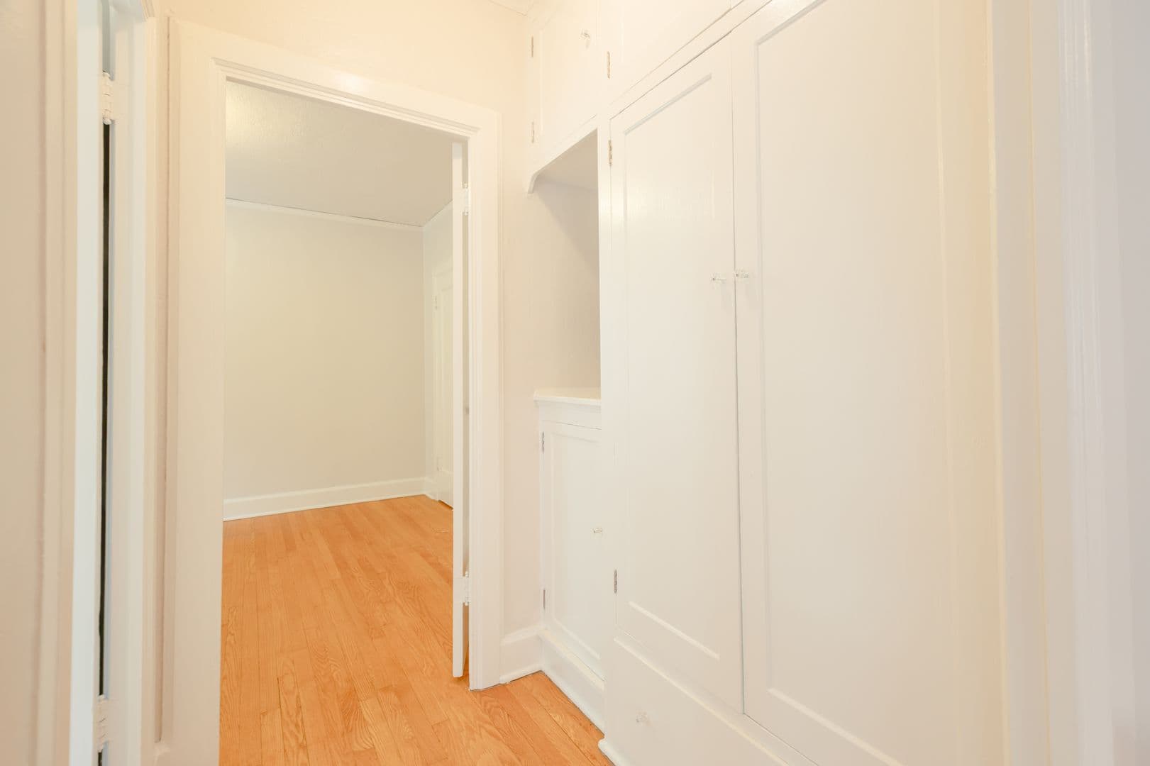 Portland Apartment: 1431 SW Park Ave