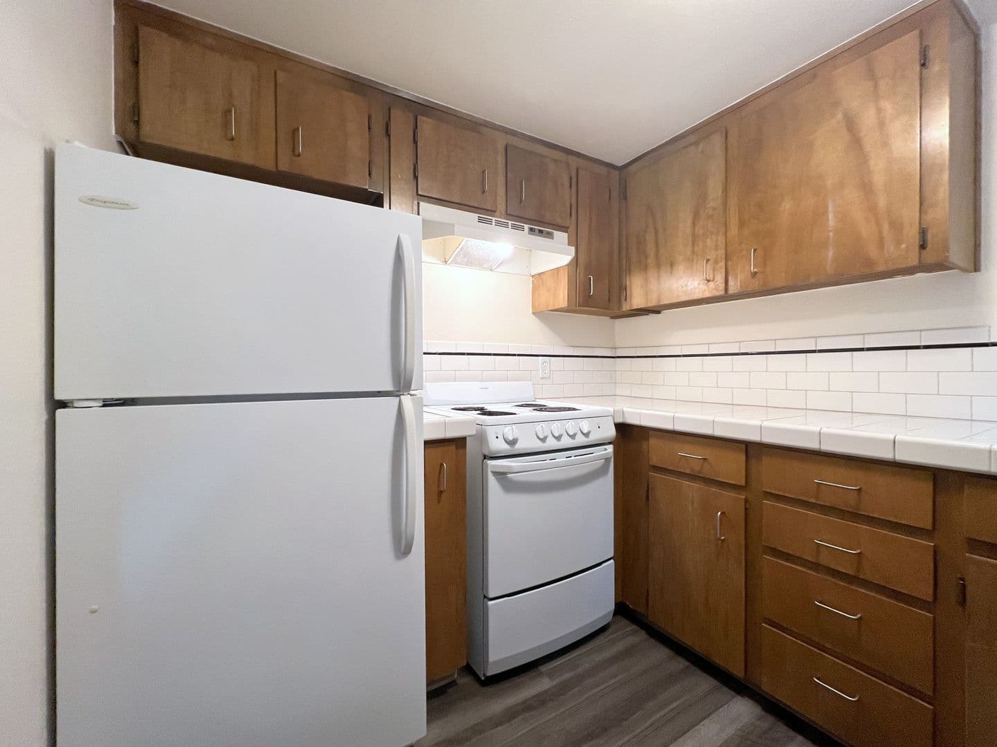 Portland Apartment: 1975 NW Everett St.