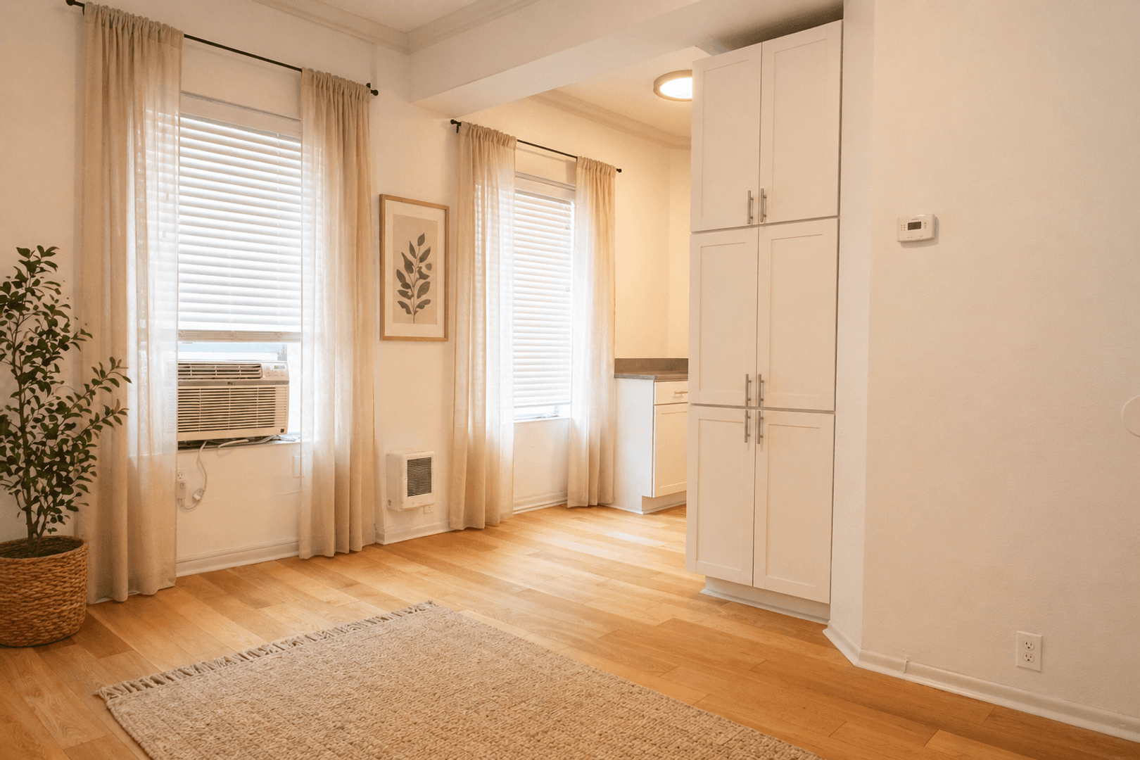 Portland Apartment: 1117 SW Alder St.