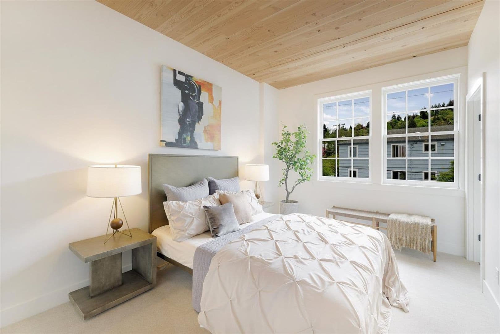 Portland Apartment: 2915A-2989B NW Wilson St.