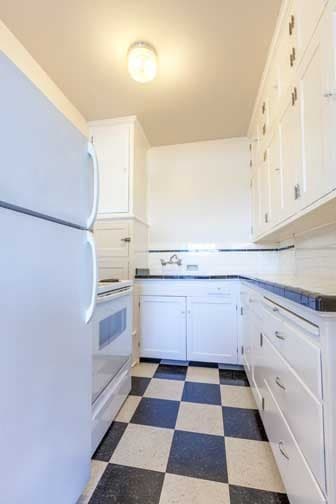 Portland Apartment: 831 SW Vista Ave