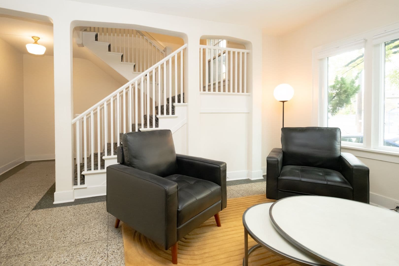 Portland Apartment: 1430 SE 14th Ave