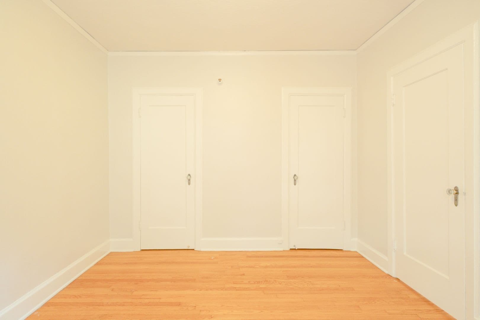Portland Apartment: 1431 SW Park Ave