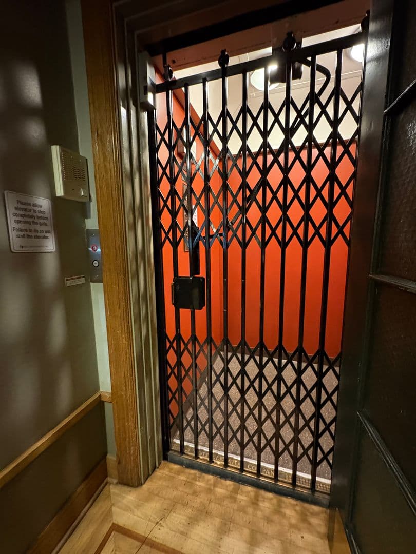 Portland Apartment: 2185 SW Yamhill St