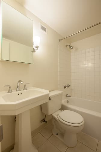 Portland Apartment: 2199 NW Everett St