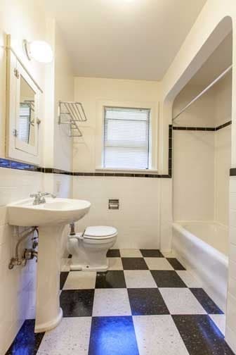 Portland Apartment: 707 NW 19th Ave