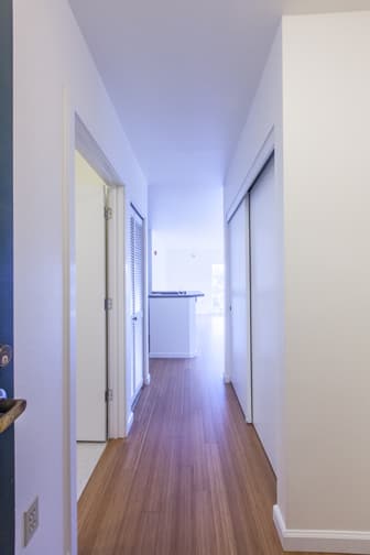 Portland Apartment: 210 NW 20th Ave