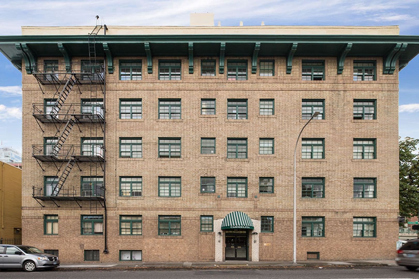 Portland Apartment: 1232 SW Jefferson St.