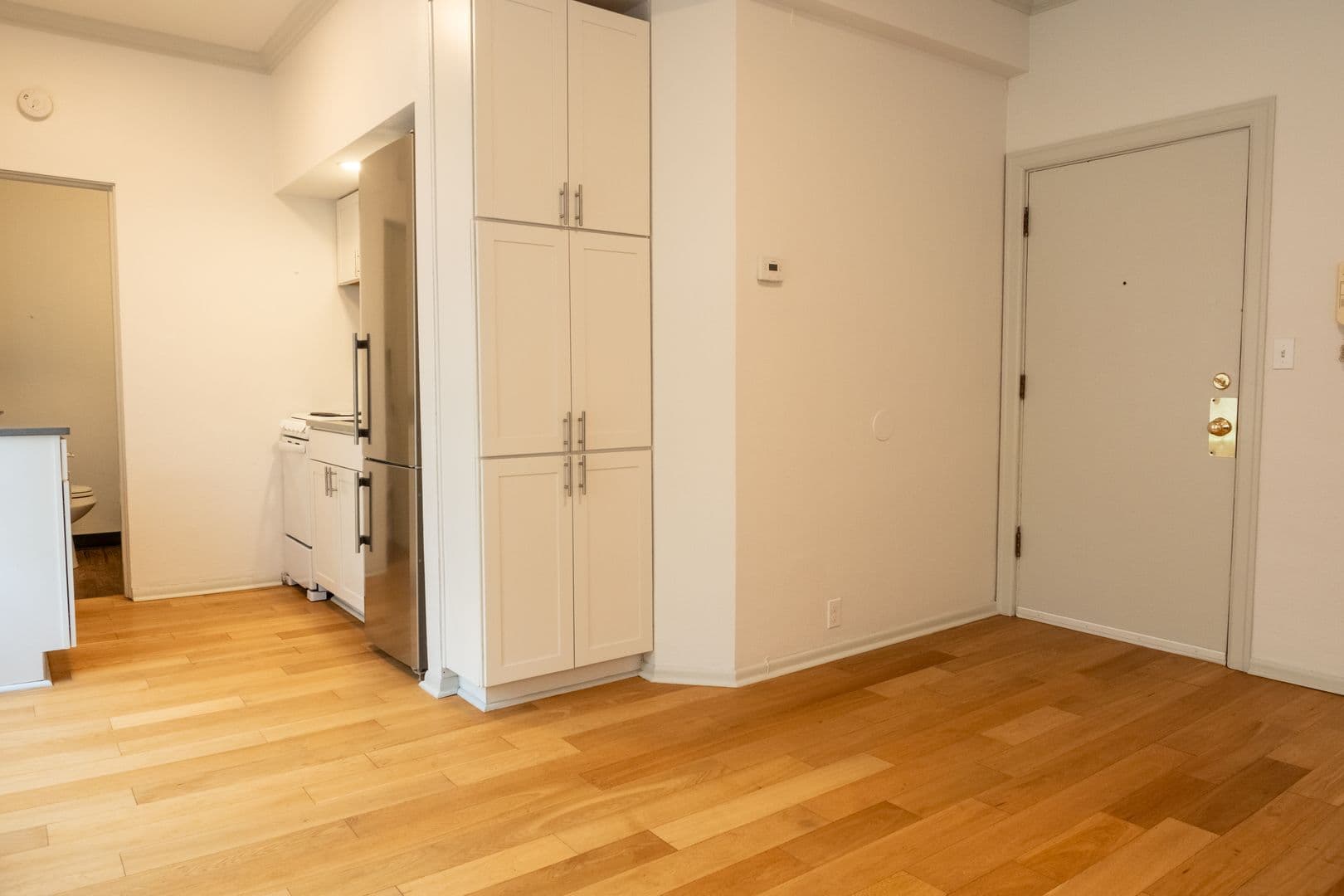 Portland Apartment: 1117 SW Alder St.