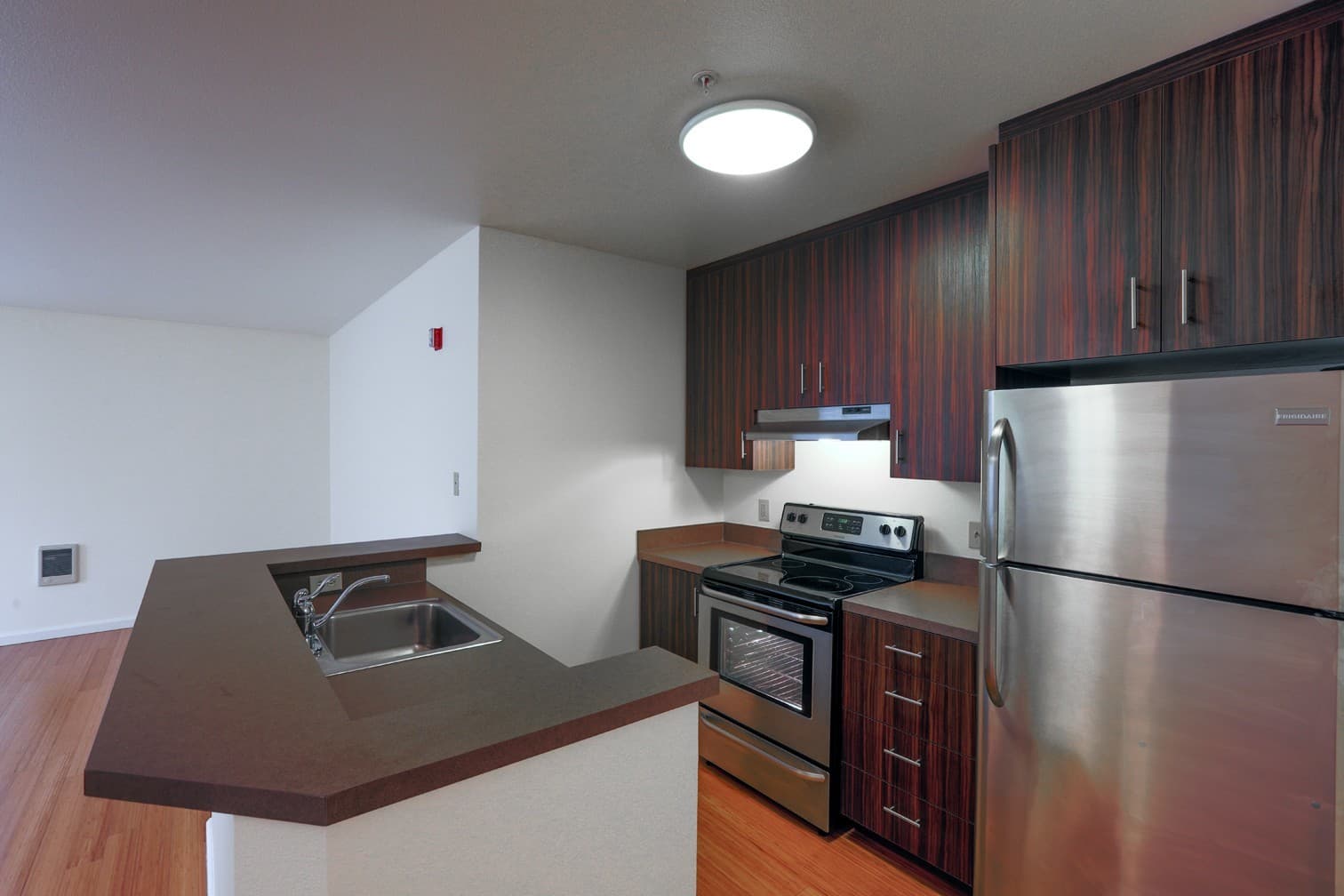 Portland Apartment: 210 NW 20th Ave