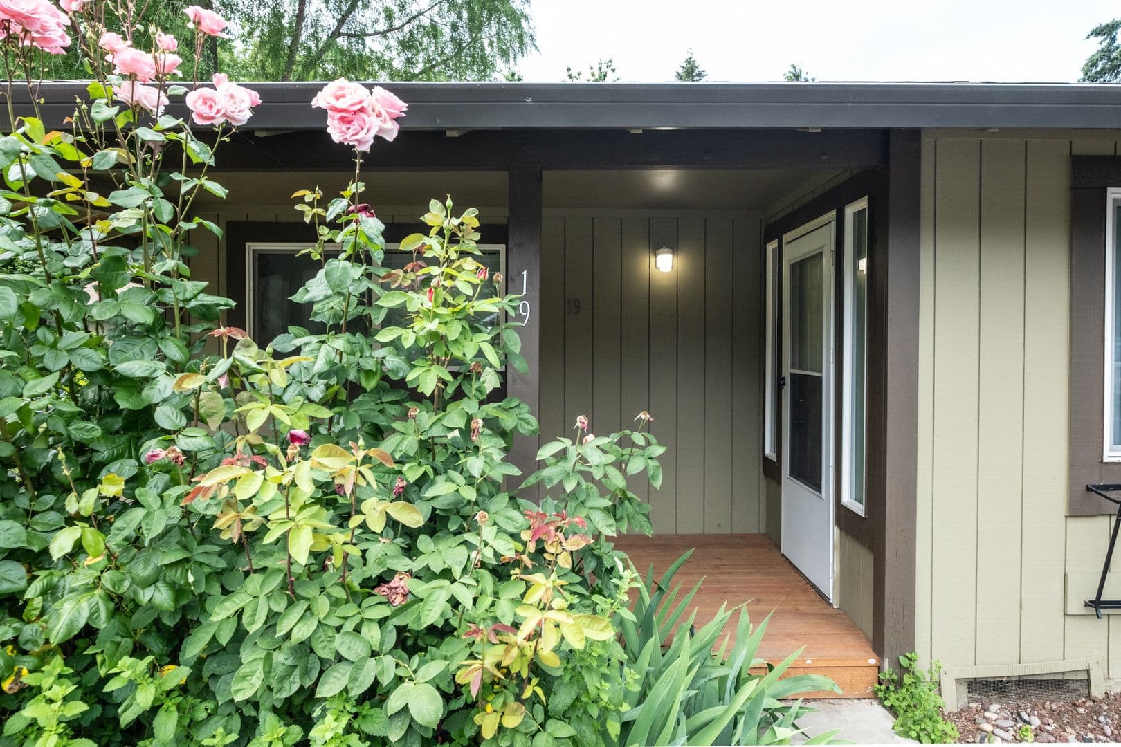 Portland Apartment: 13625 SE Stark St.