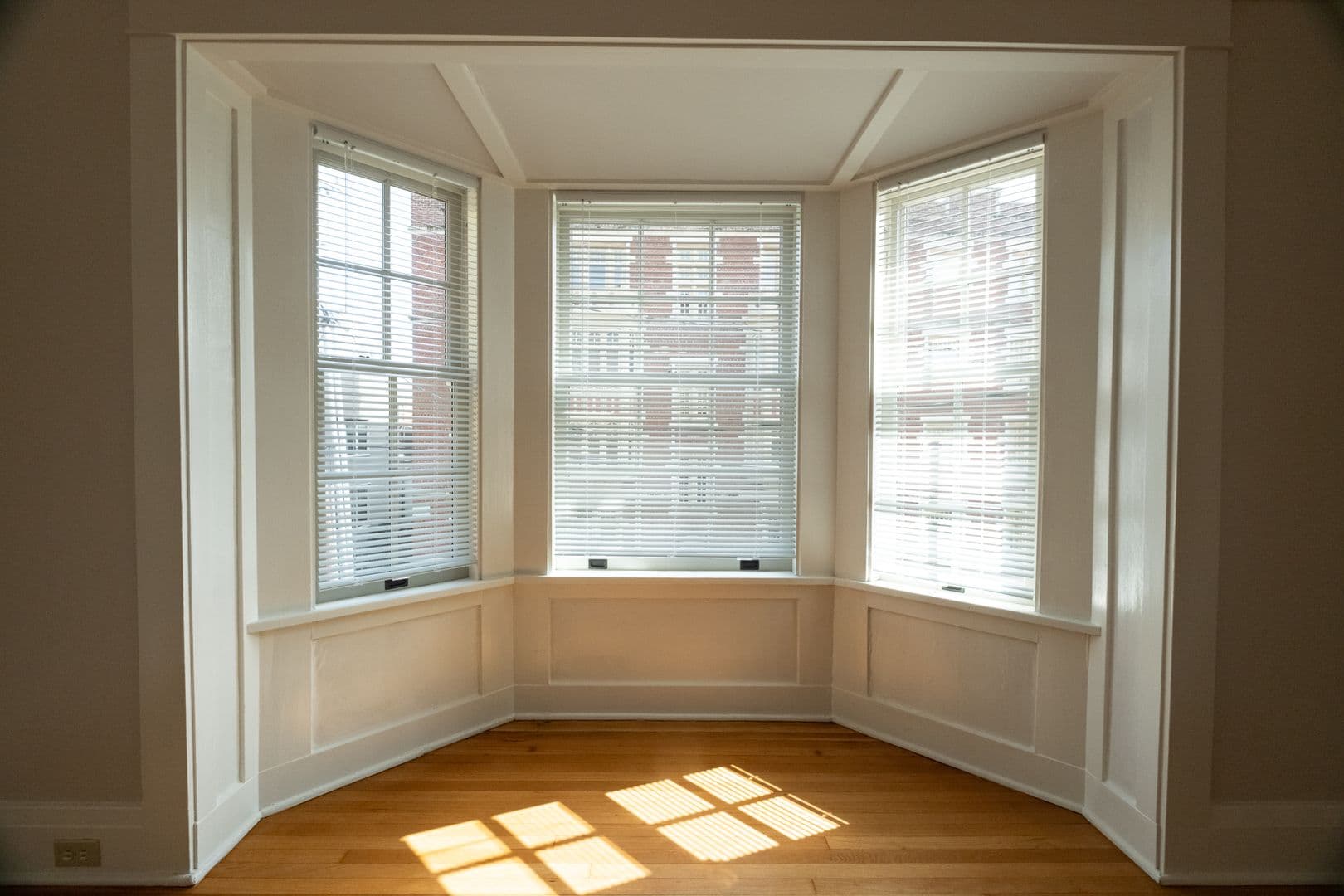 Portland Apartment: 117 NW Trinity Pl