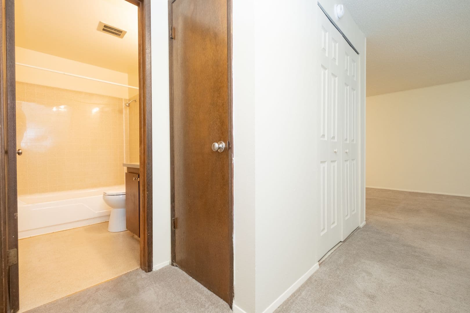 Portland Apartment: 13625 SE Stark St.