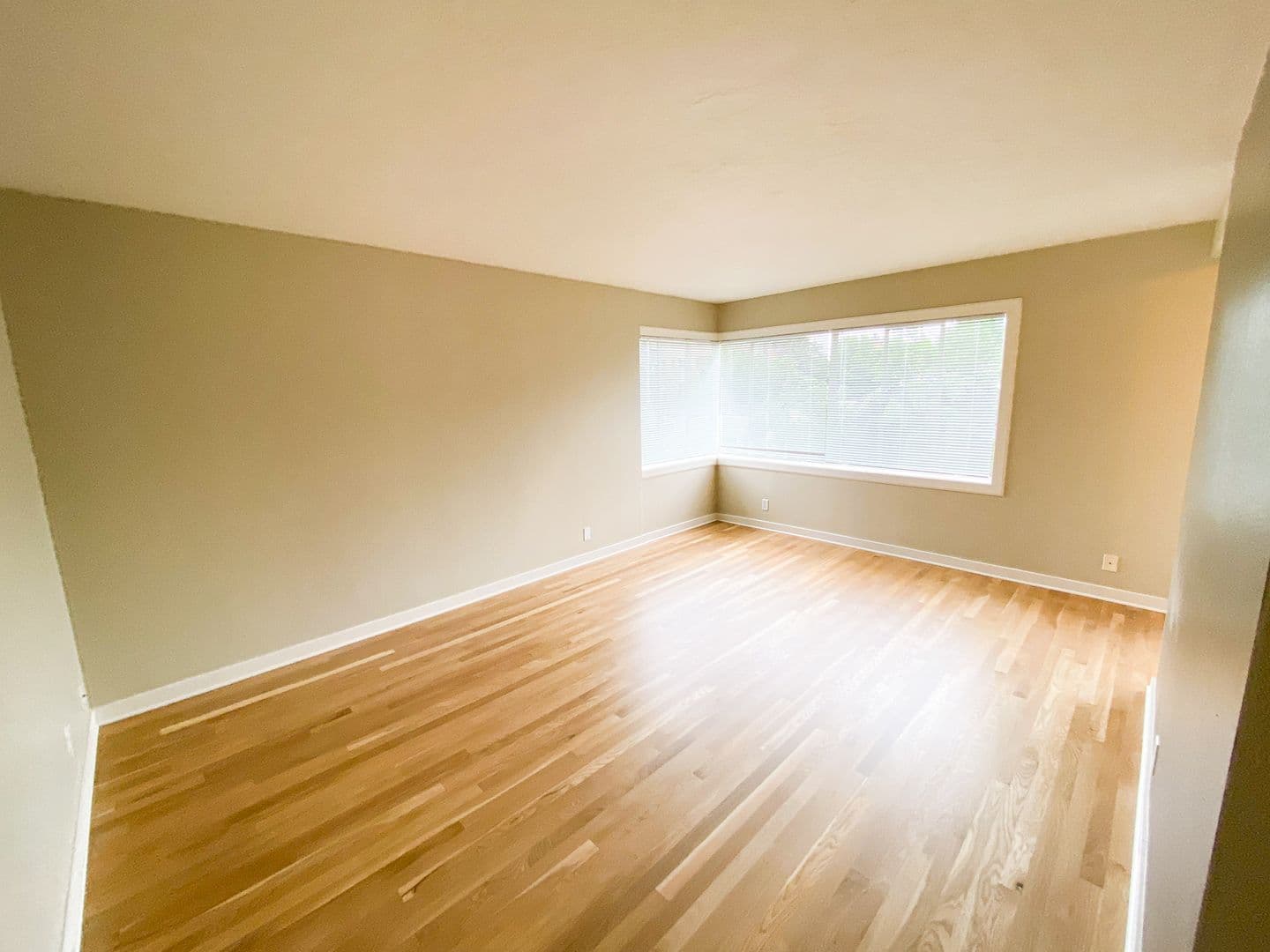 Portland Apartment: 2199 NW Everett St