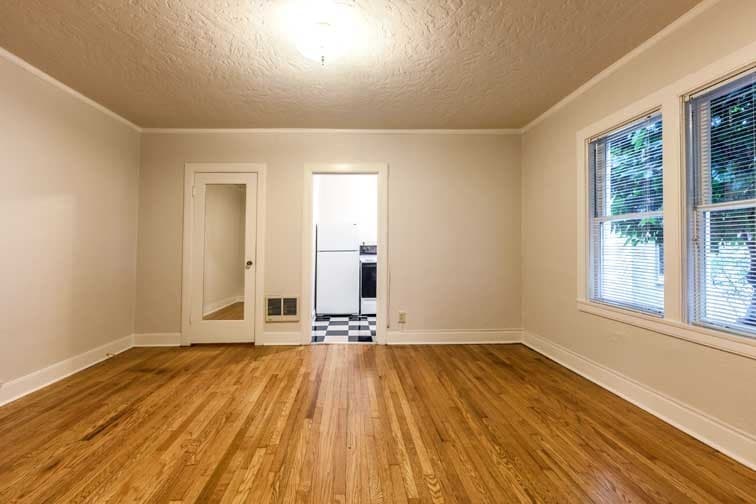 Portland Apartment: 2030 NW Marshall St