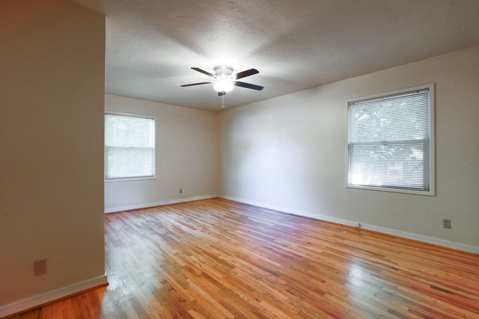Portland Apartment: 10381 SW  Eastridge St, #44