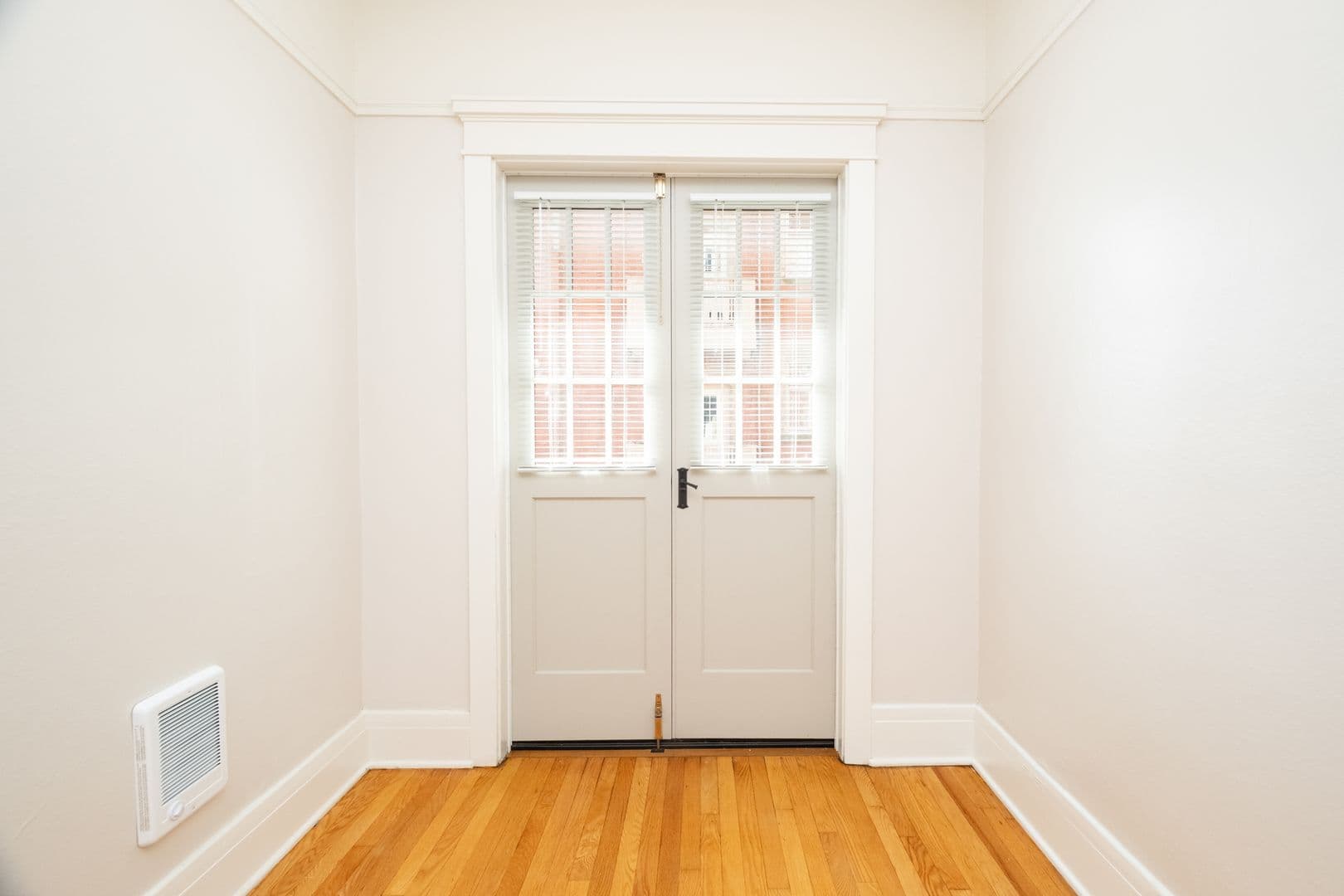 Portland Apartment: 117 NW Trinity Pl
