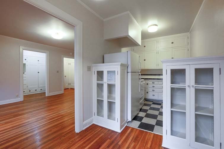 Portland Apartment: 2185 SW Yamhill St