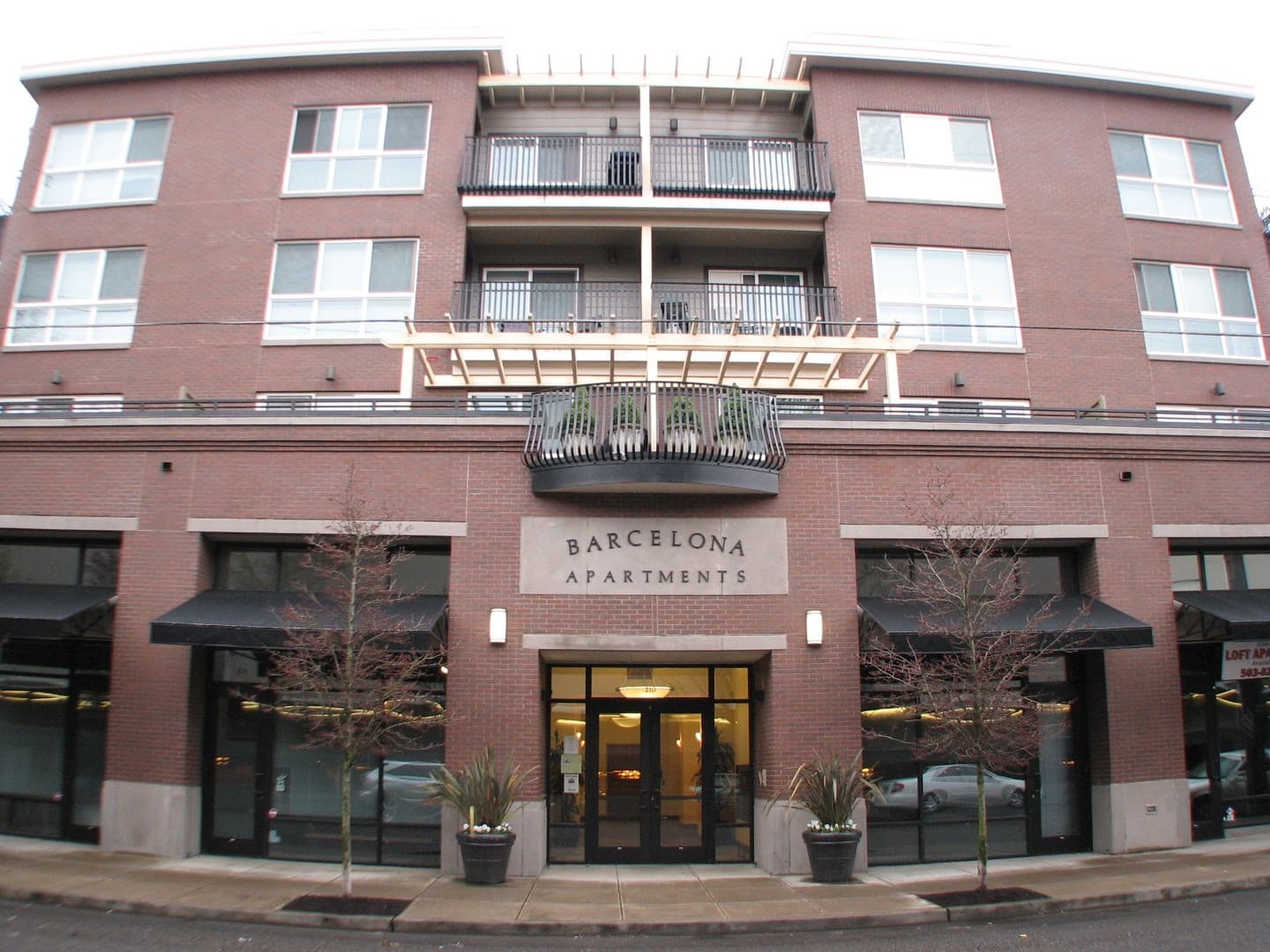 Portland Apartment: 210 NW 20th Ave