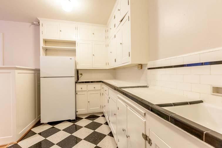 Portland Apartment: 831 SW Vista Ave