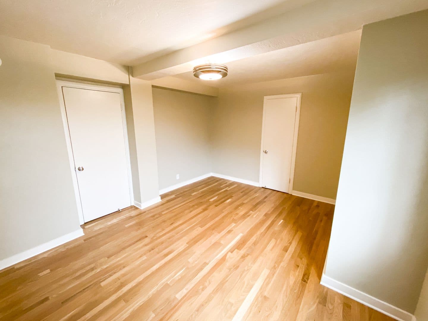 Portland Apartment: 2199 NW Everett St