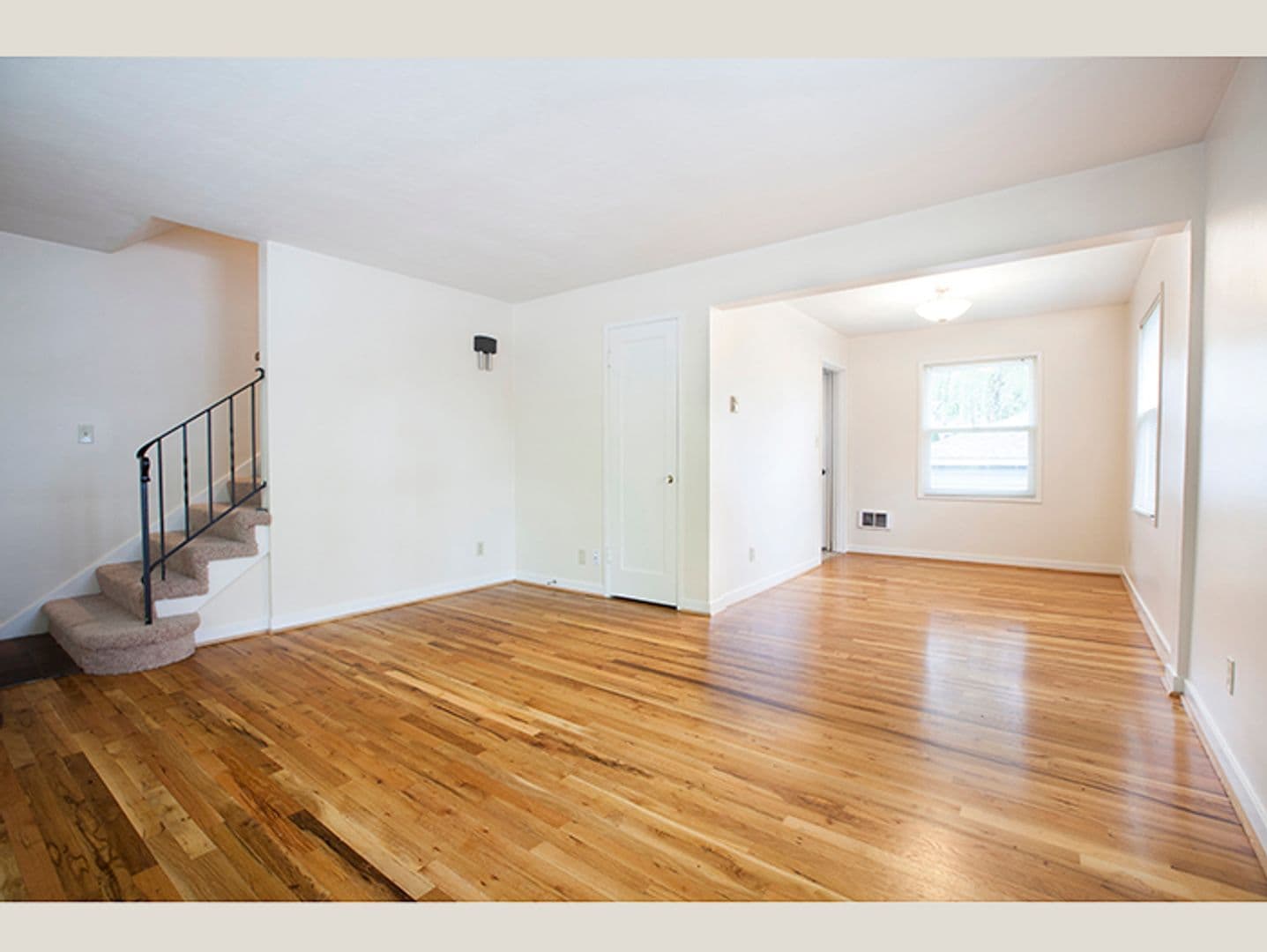 Portland Apartment: 1706 SW Marlow Ave, #4