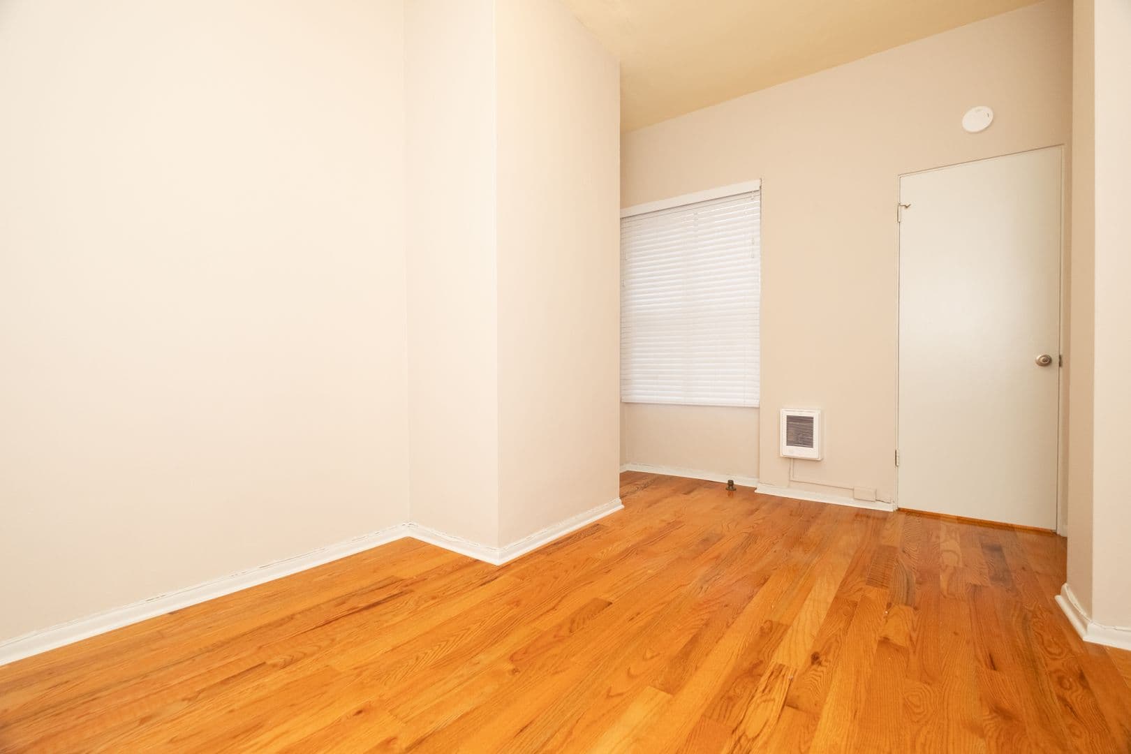 Portland Apartment: 1117 SW Alder St.