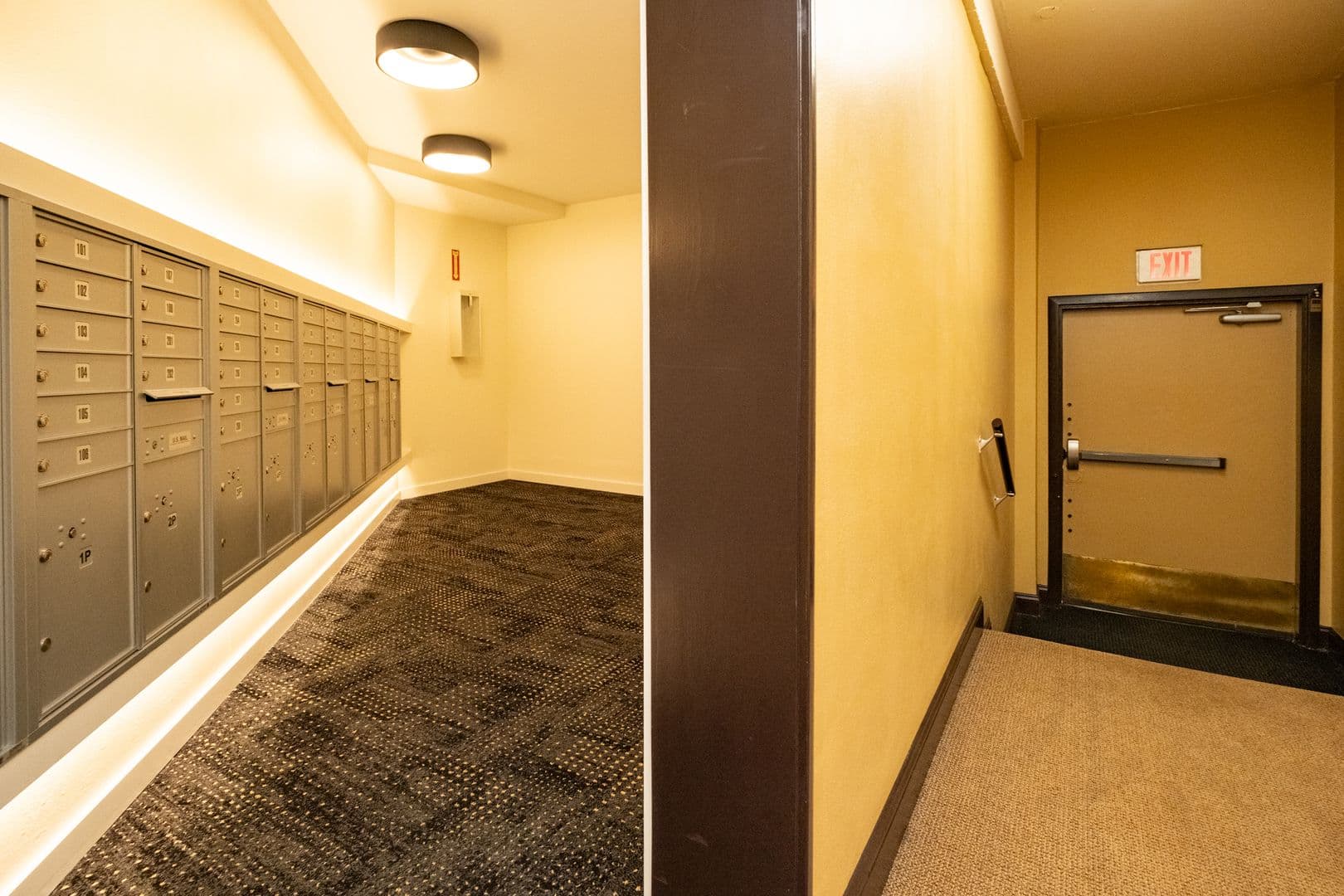Portland Apartment: 2199 NW Everett St
