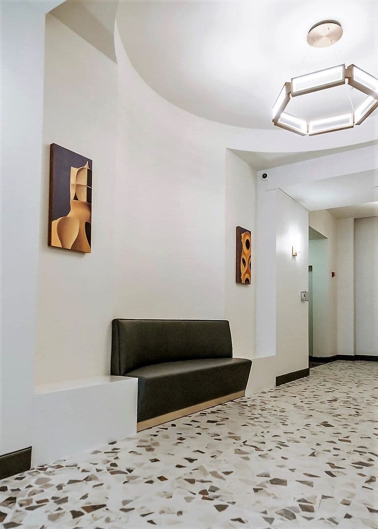 Portland Apartment: 210 NW 20th Ave