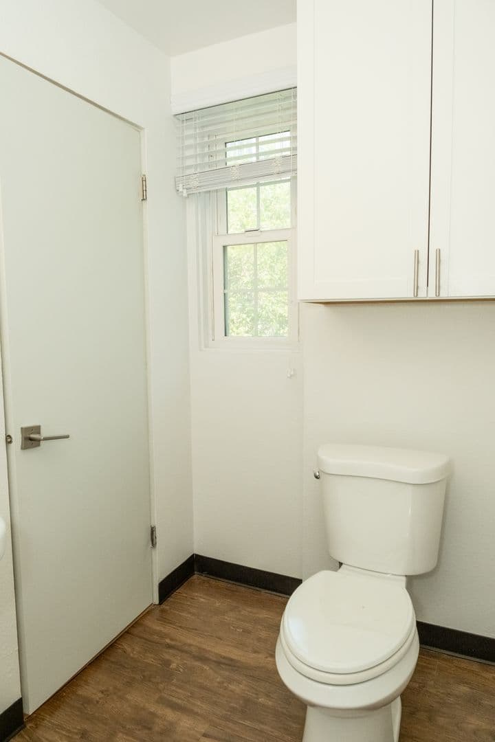 Portland Apartment: 1117 SW Alder St.