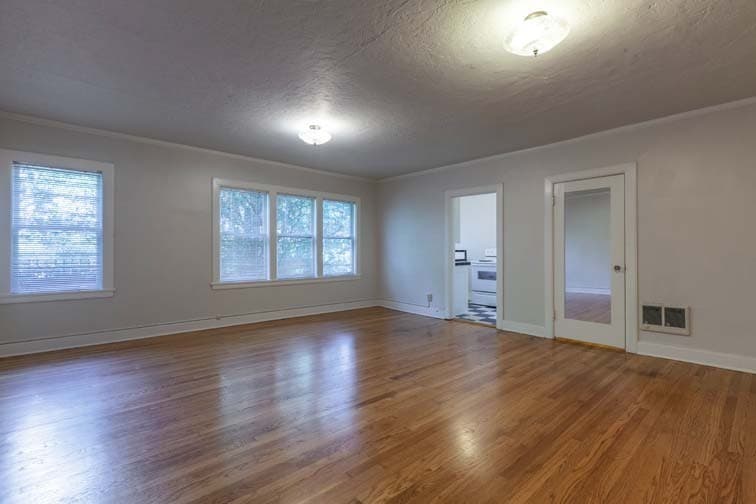 Portland Apartment: 2030 NW Marshall St