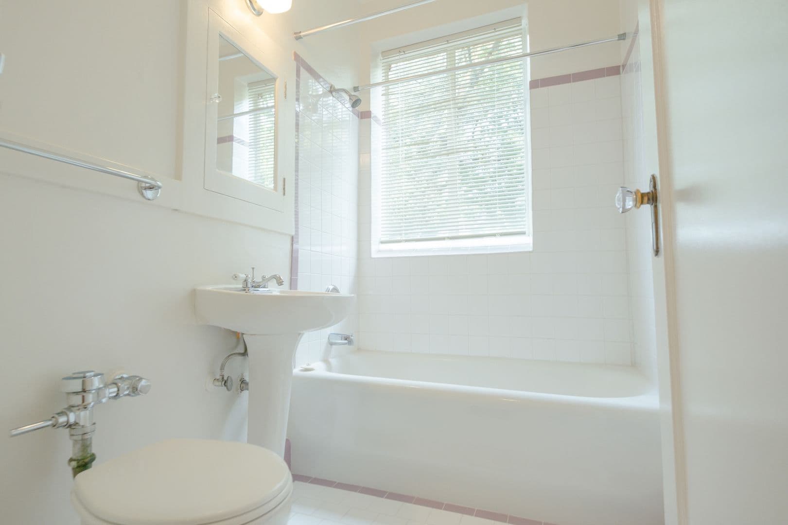 Portland Apartment: 1431 SW Park Ave