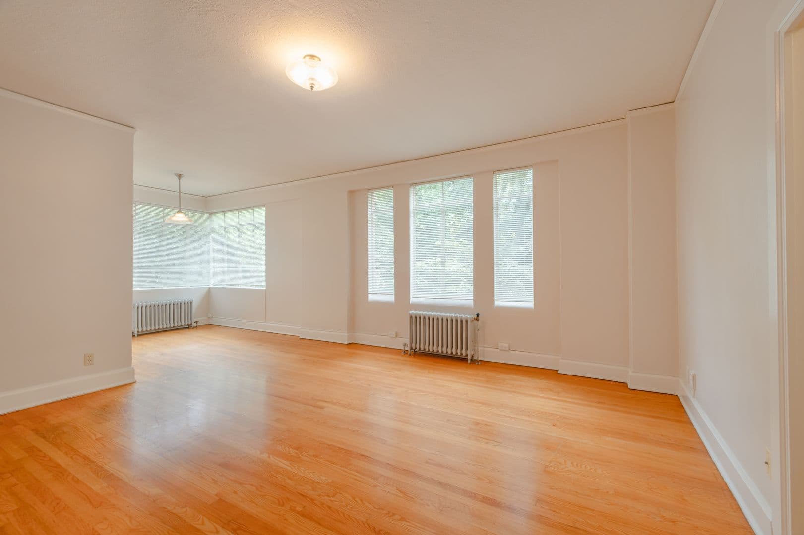 Portland Apartment: 1431 SW Park Ave