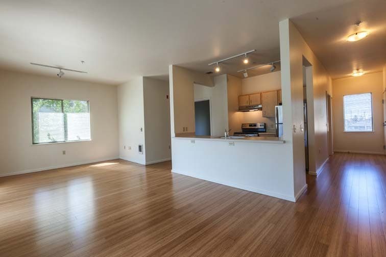 Portland Apartment: 2315 NW Overton St