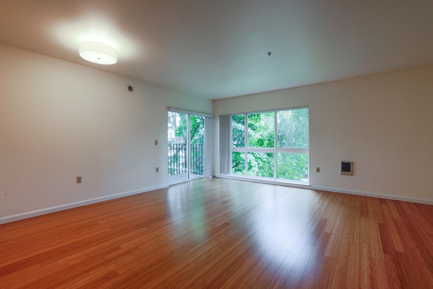 Portland Apartment: 210 NW 20th Ave
