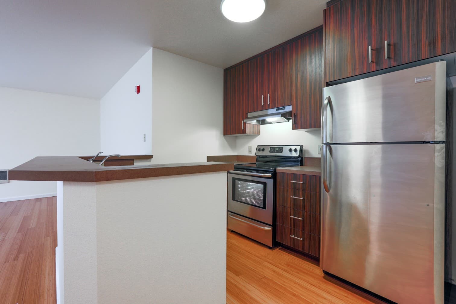 Portland Apartment: 210 NW 20th Ave