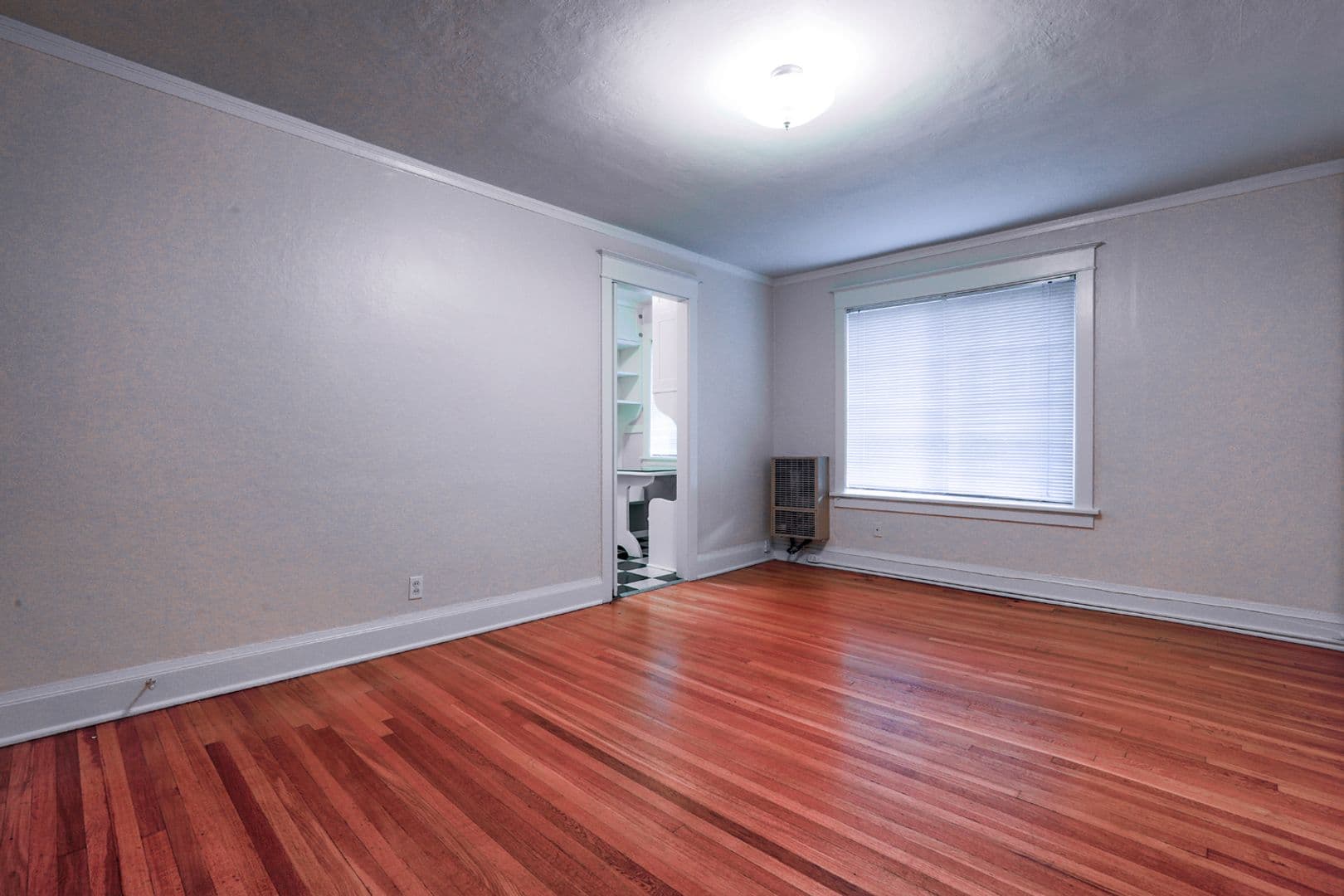 Portland Apartment: 2170 NE Hancock St