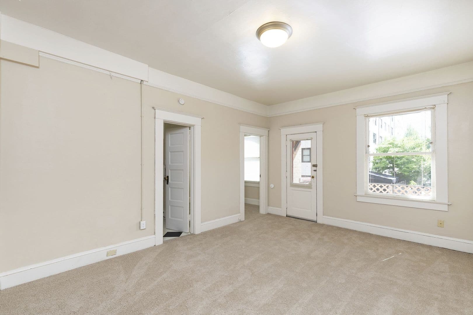 Portland Apartment: 760 SW Vista Ave