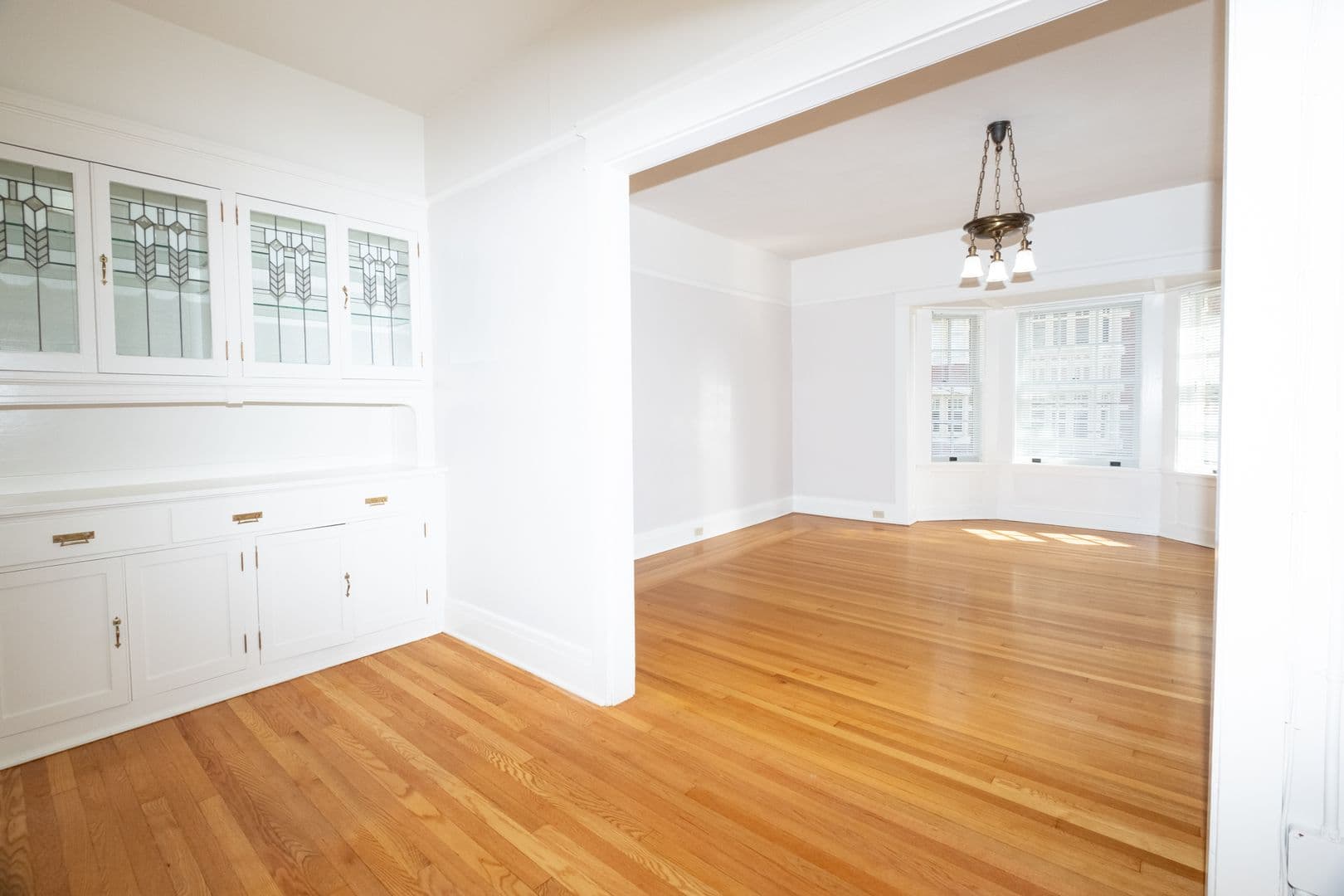 Portland Apartment: 117 NW Trinity Pl